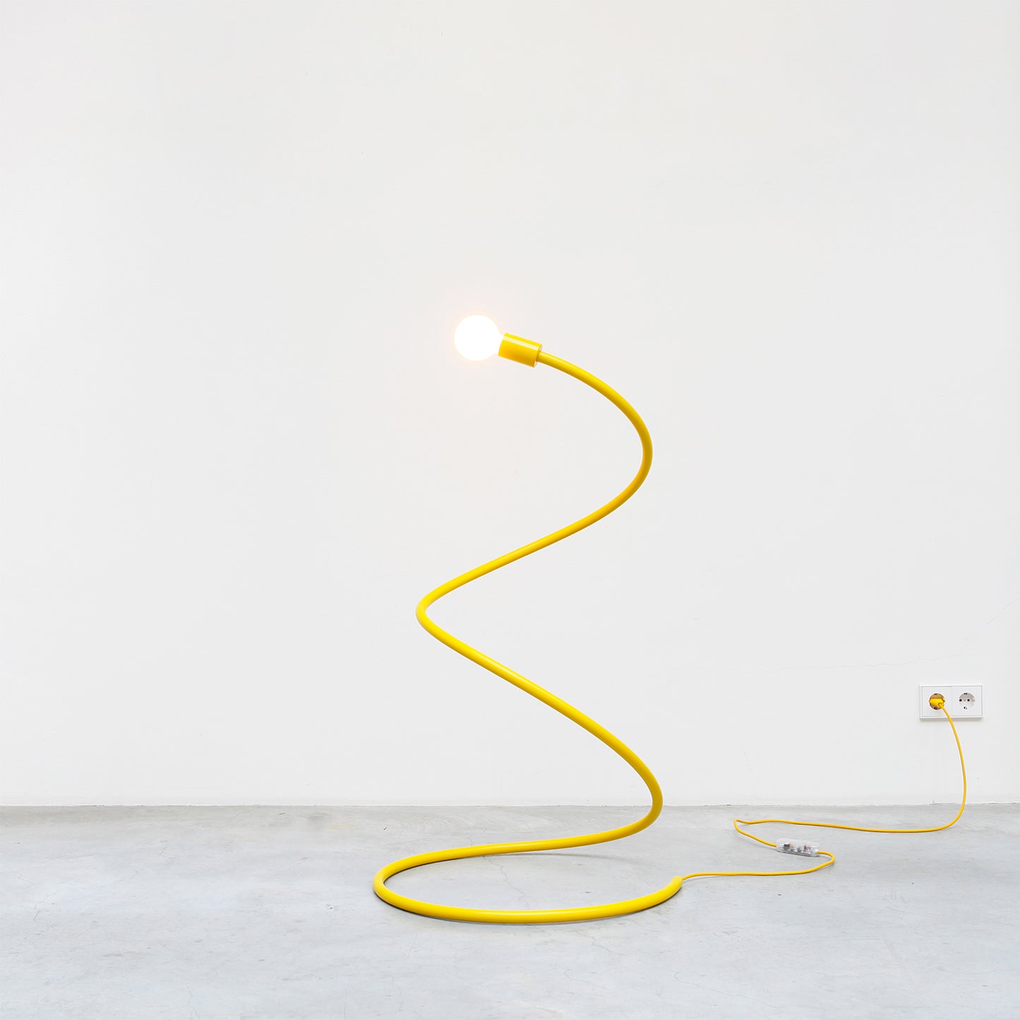 Loopy Lamp Medium